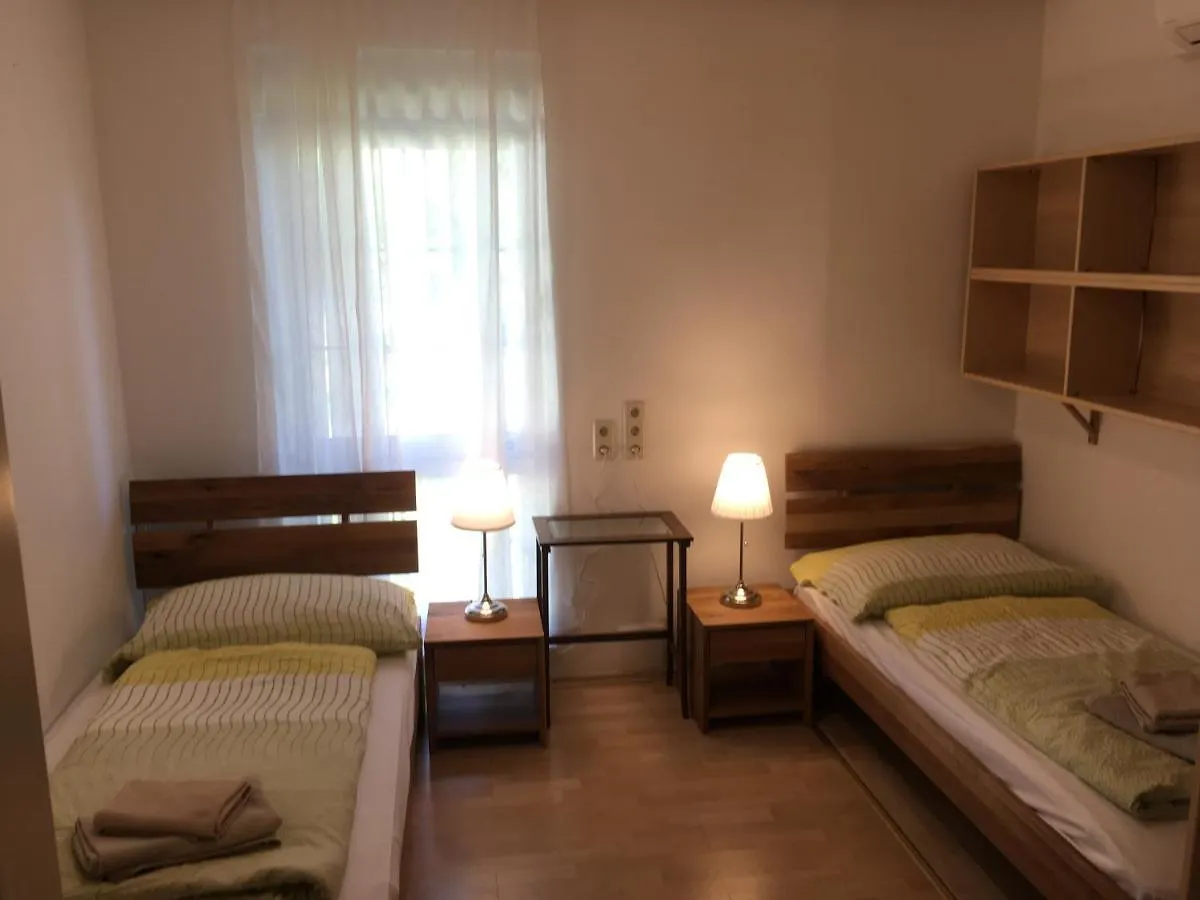 Ajo Vienna Big Flat 150 Sqm Contactless - Check-In Apartment